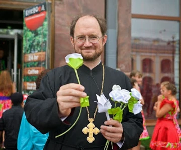 В Санкт-Петербурге началась акция Детского хосписа «Белый цветок»